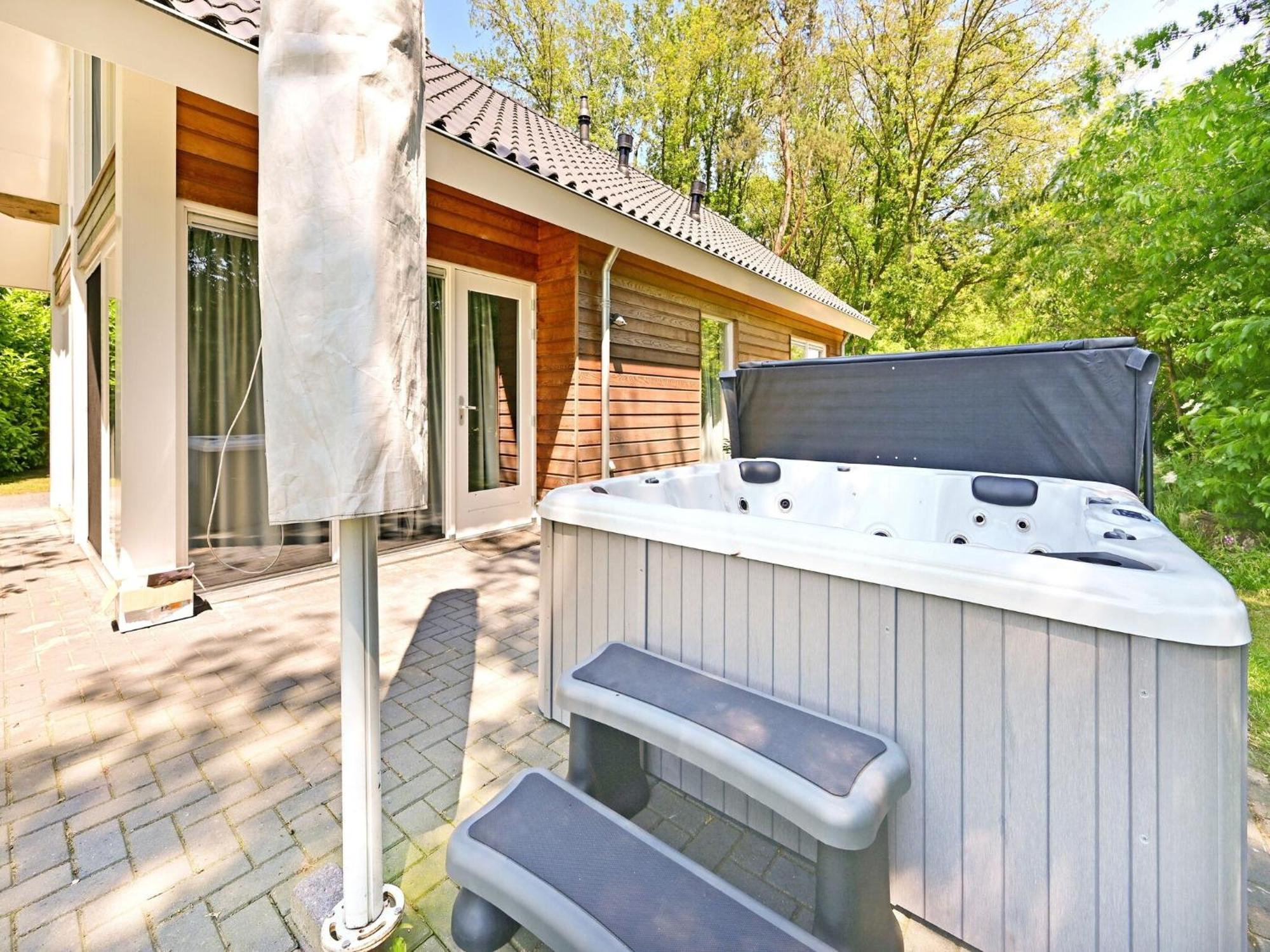 Chalet With Gorgeous View Of The Natural Surroundings Weerselo Exterior photo